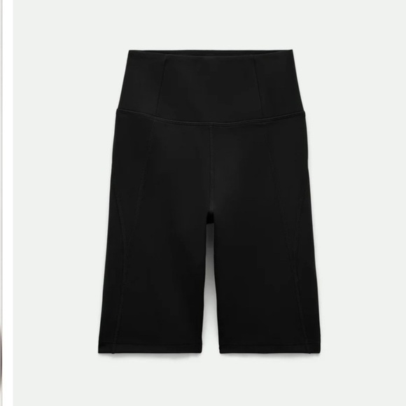 Girlfriend Collective High Waist Bike Shorts in Black Size Small, NWT - Picture 4 of 9